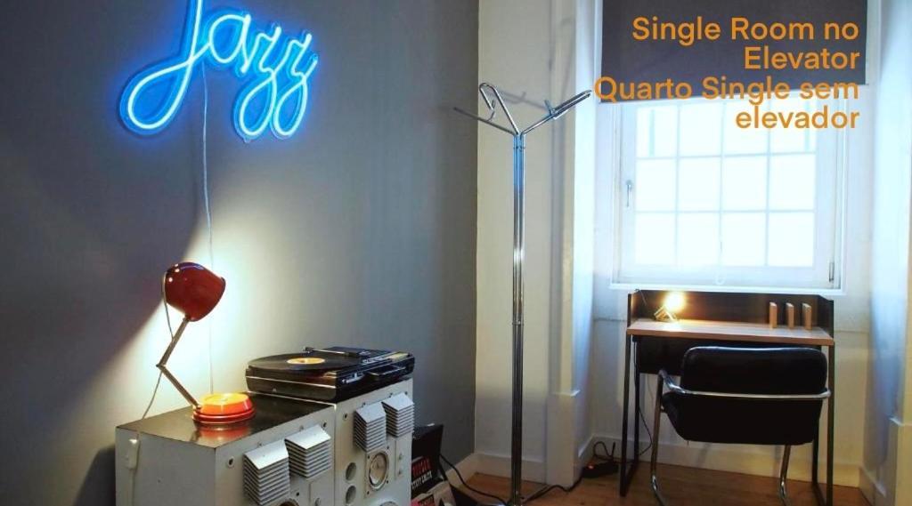 Living Lounge Hostel Lisbon Bagian luar foto