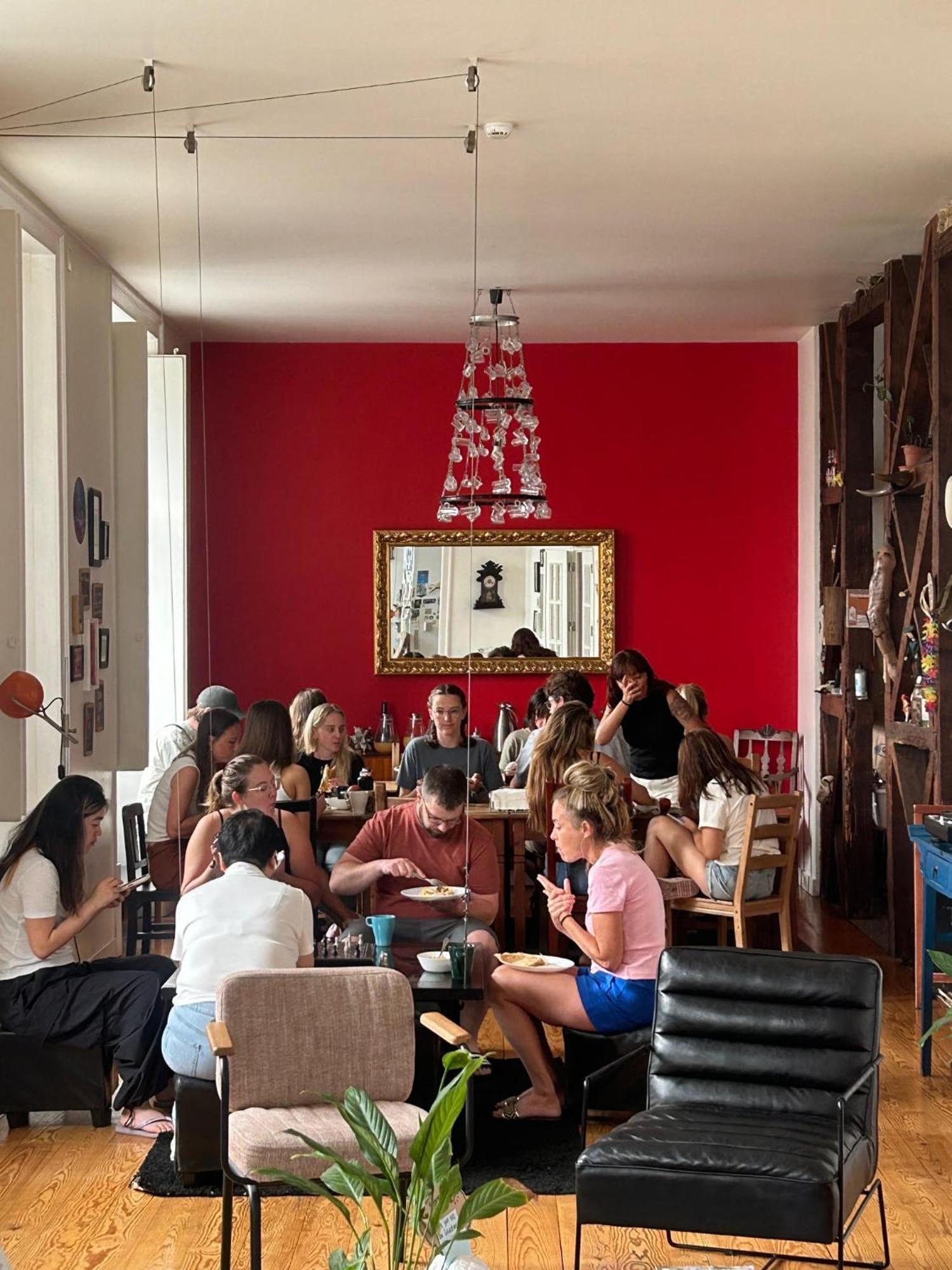 Living Lounge Hostel Lisbon Bagian luar foto